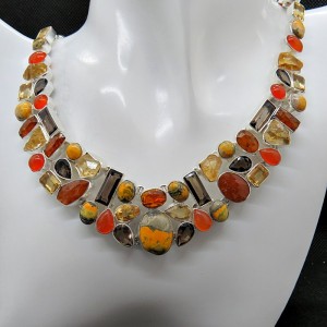 Collar joyería en plata de Jaspe abejorro y varias piedras semipreciosas