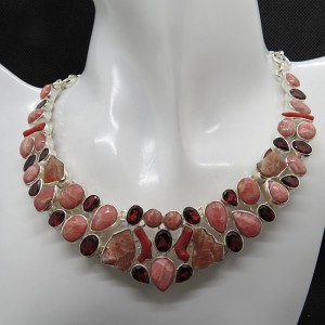 Collar joyería en plata, rodocrosita, granate y coral