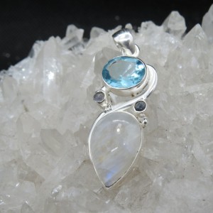 Colgante piedra luna, topacio, zafiro y plata