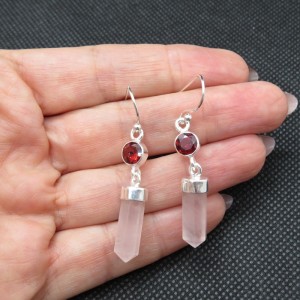 Pendientes punta cuarzo rosa y granate