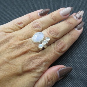 Anillo piedra luna y plata