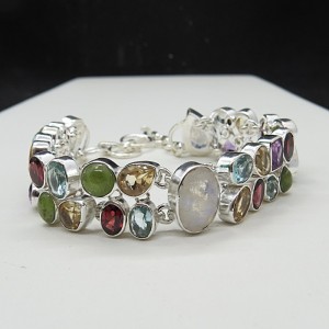 Pulsera joyería en plata de piedras semipreciosas