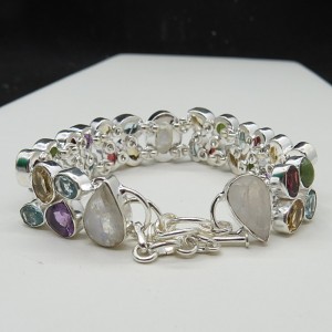 Pulsera joyería en plata de piedras semipreciosas