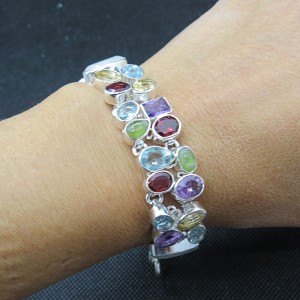 Pulsera joyería en plata de piedras semipreciosas