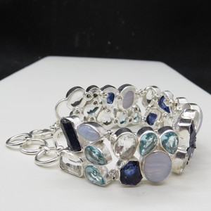 Pulsera joyería en plata calcedonia y varias piedras semipreciosas