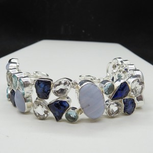 Pulsera joyería en plata calcedonia y varias piedras semipreciosas