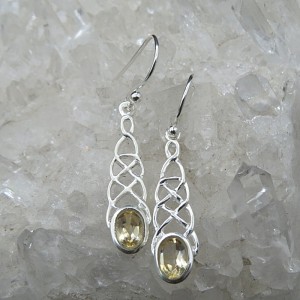 Conjunto colgante y pendientes Siete Chakras y plata