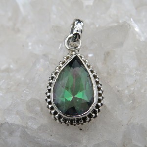 Colgante topacio místico y plata