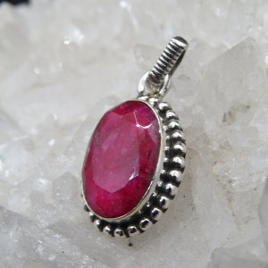 Colgante rubí y plata