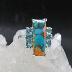 Anillo nácar con turquesa cobre y topacios y plata