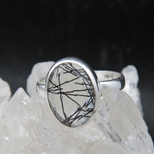 Anillo cuarzo turmalinado y plata