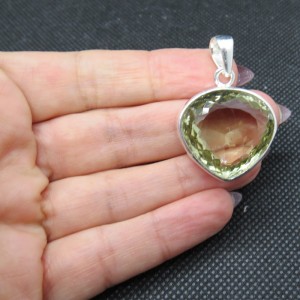 Colgante prasiolita y plata