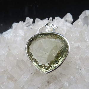 Colgante prasiolita y plata
