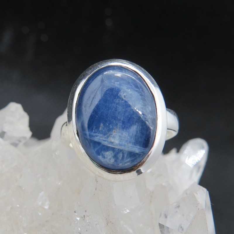 Anillo cianita y plata