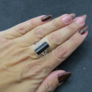 Anillo turmalina y plata