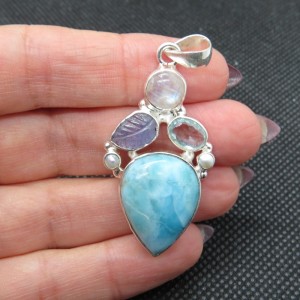 Colgante larimar con piedras semipreciosas y plata