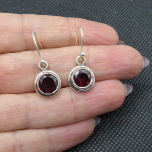 Pendientes granate y plata