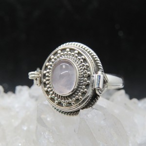 Anillo cofre de los deseos cuarzo rosa y plata