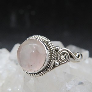 Anillo cuarzo rosa y plata