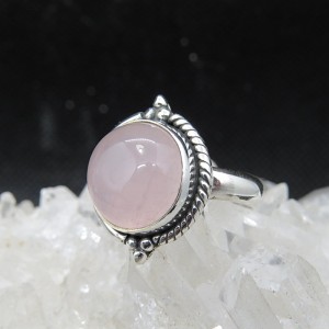 Anillo cuarzo rosa y plata