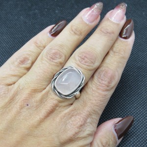 Anillo cuarzo rosa y plata