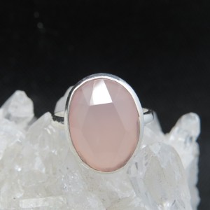 Anillo cuarzo rosa y plata