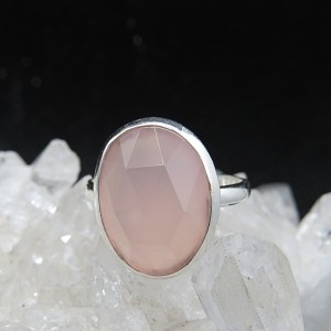 Anillo cuarzo rosa y plata