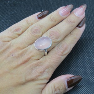 Anillo cuarzo rosa y plata