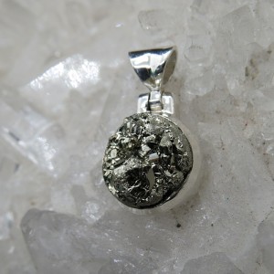 Colgante pirita y plata