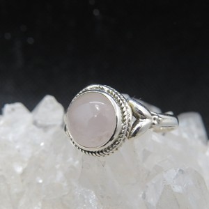 Anillo cuarzo rosa y plata