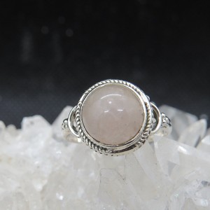 Anillo cuarzo rosa y plata