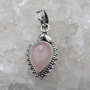Colgante cuarzo rosa y plata