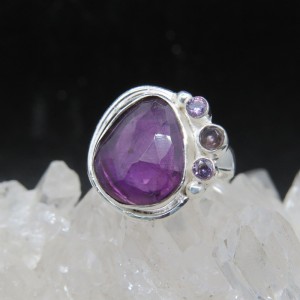 Anillo amatista y plata