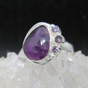 Anillo amatista y plata