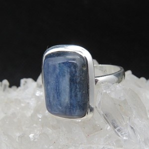 Anillo cianita y plata