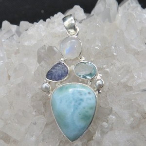 Colgante larimar con piedras semipreciosas y plata