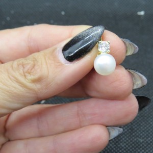 Pendientes perla, circonitas y plata bañada en oro