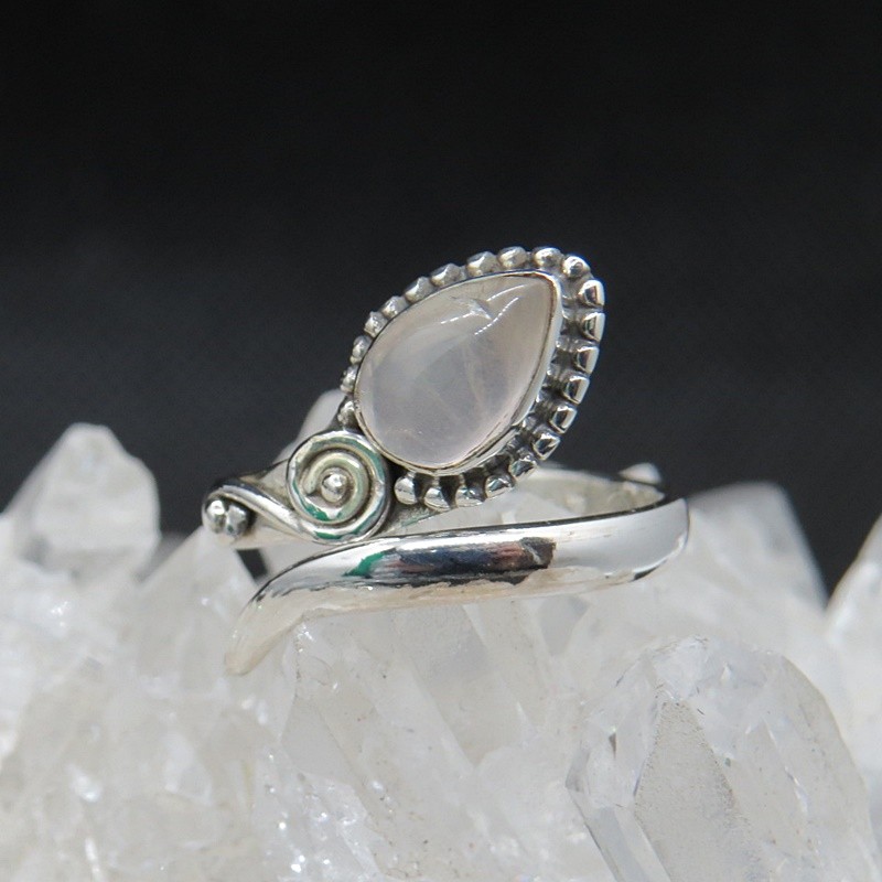 Anillo cuarzo rosa y plata