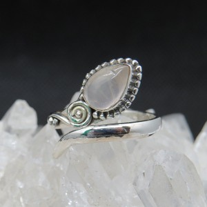 Anillo cuarzo rosa y plata