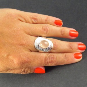 Anillo cuarzo rosa y plata