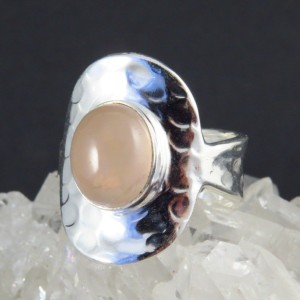 Anillo cuarzo rosa y plata