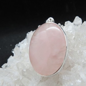 Colgante cuarzo rosa y plata