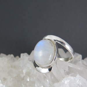 Anillo piedra luna y plata