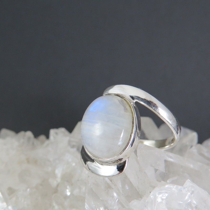 Anillo piedra luna y plata