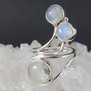Anillo piedra luna y plata