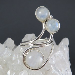 Anillo piedra luna y plata