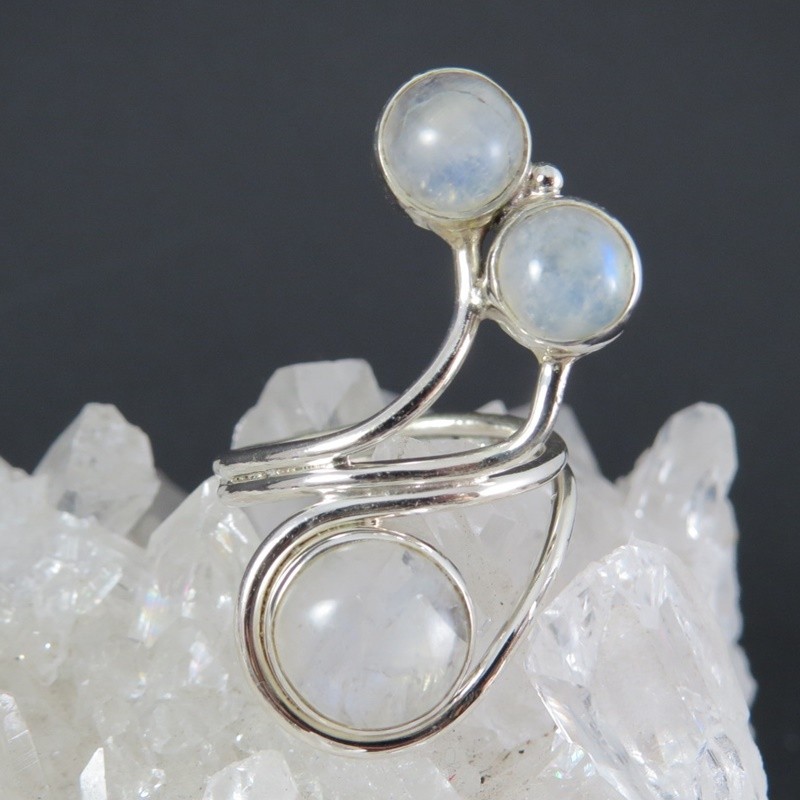 Anillo piedra luna y plata