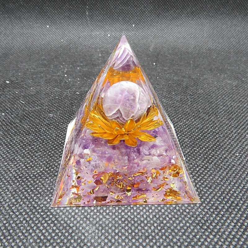 Orgonita Pirámide amatista