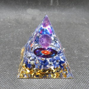 Orgonita Pirámide sodalita y amatista