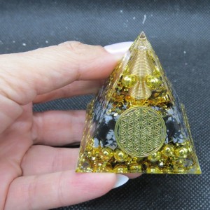 Orgonita Pirámide obsidiana nevada flor de la vida